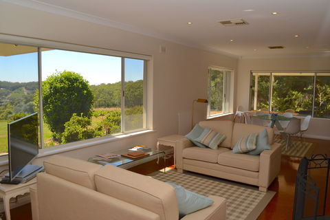 Pat And Ted's In The Piccadilly Valley - Accommodation Cairns 0