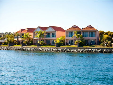 Port Lincoln Waterfront Apartments - Accommodation Cairns 2