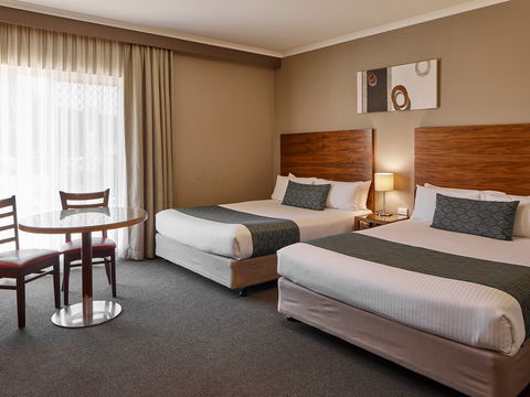 Quality Hotel Dickson - Accommodation Cairns 1