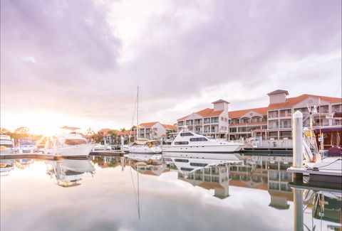 Ramada By Wyndham Hope Harbour - Accommodation Cairns 0