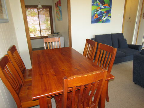 Shack 93 - Accommodation Cairns 2