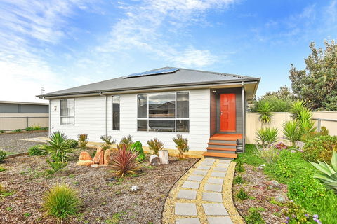 7 Morrison - Accommodation Cairns 0