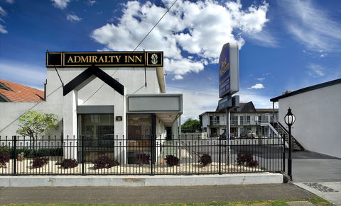 Admiralty Inn - Accommodation Cairns 0