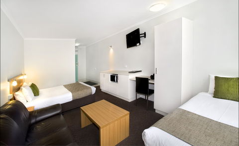 Admiralty Inn - Accommodation Cairns 1