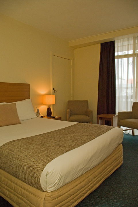 Admiralty Inn - Accommodation Cairns 2