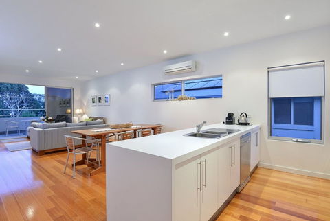 Alexander By The Sea - Accommodation Cairns 2