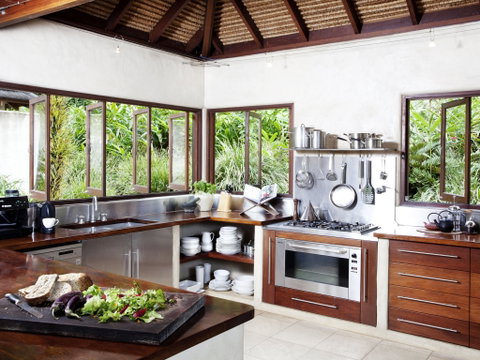 Bali Hai Holiday Accommodation And Location Venue - Accommodation Cairns 1