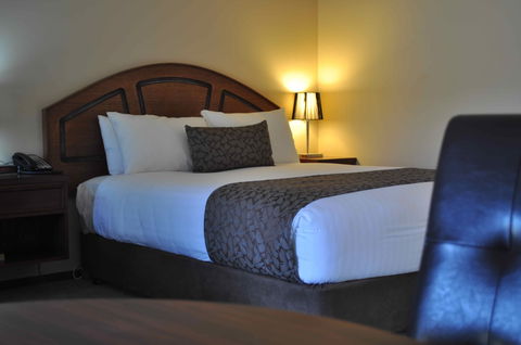 Bell Tower Inn - Accommodation Cairns 2