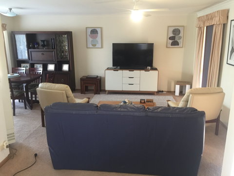 Citrus House Warrnambool - Accommodation Cairns 2