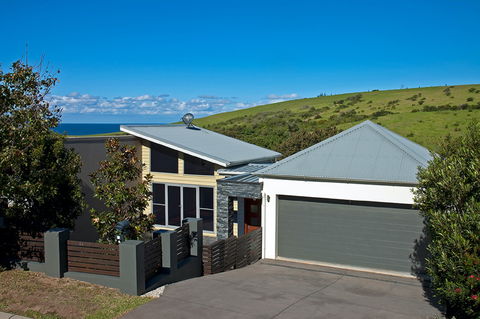 Cooke’s Haven - Accommodation Cairns 0