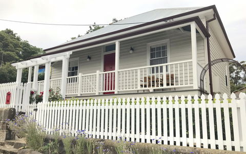 Donovans Cottage - Accommodation Cairns 0