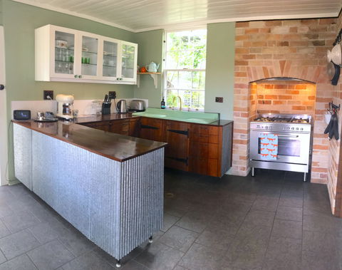 Donovans Cottage - Accommodation Cairns 1