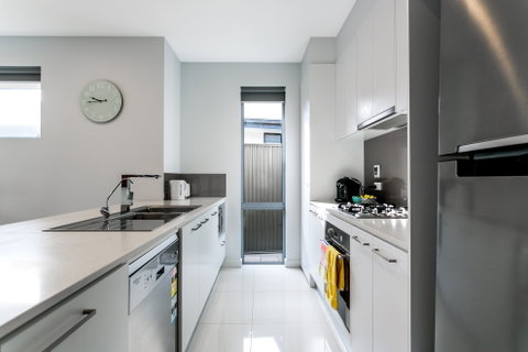 Ella House I - Accommodation Cairns 1