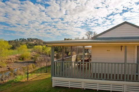 Fossickers' Tourist Park - Accommodation Cairns 2