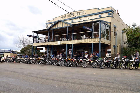 Kitchener Hotel - Accommodation Cairns 0