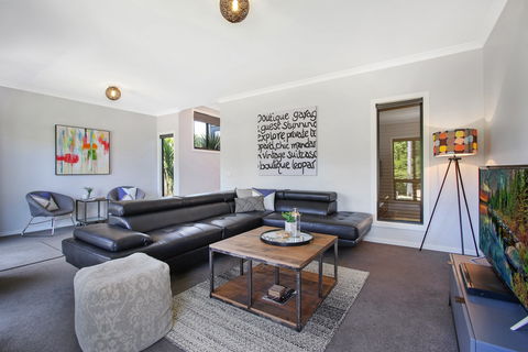 Luminosa - Accommodation Cairns 0