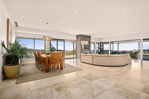 Mont Sapphire Luxury Retreat - Accommodation Cairns 0