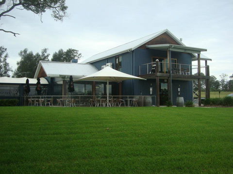Tatler Vineyard Accommodation - Accommodation Cairns 0