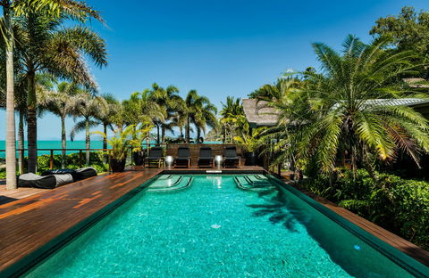 Trinity Beach Palace - Accommodation Cairns 2