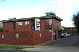 Zero Inn Motel - Accommodation Cairns 3