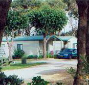 The Lakes Beachfront Holiday Retreat - Accommodation Cairns