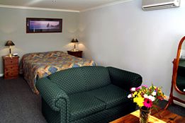 Daylesford Central Motor Inn - Accommodation Cairns 2