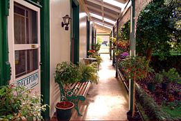 Daylesford Central Motor Inn - Accommodation Cairns 4