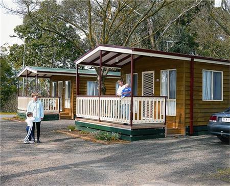 Sale Motor Village - Accommodation Cairns 0