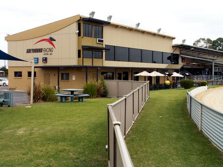 Sale Showground Caravan And Motorhome Park - Accommodation Cairns 3