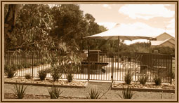 Deeluxe Riverspa Apartments - Accommodation Cairns 3