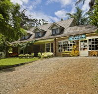Curtis Falls Mountain Retreat - Accommodation Cairns
