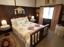 Fernleigh Cottages & Country Barn - Accommodation Cairns 0