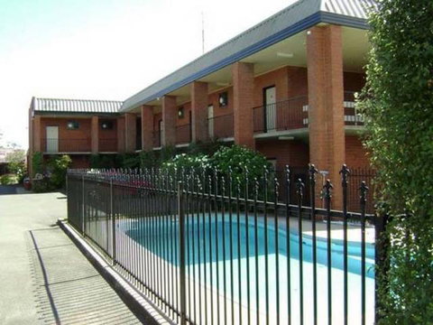 Moe Motor Inn - Accommodation Cairns 0