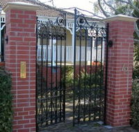 Gates Cottage Bed  Breakfast - Accommodation Cairns