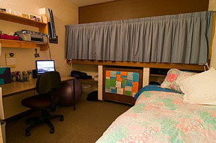 Burgmann College - Accommodation Cairns 0