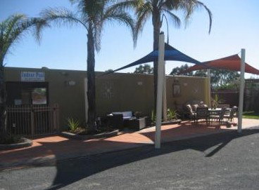 Cameo Inn Motel - Accommodation Cairns 2