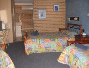 Cameo Inn Motel - Accommodation Cairns 4
