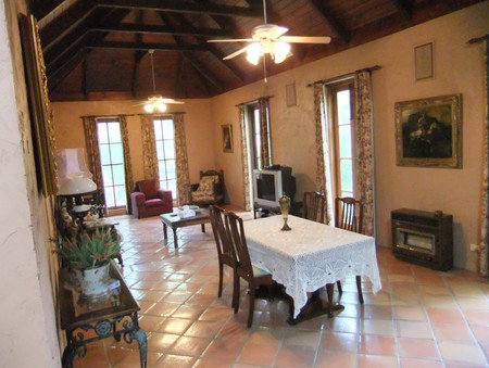 Rose Parterre B & B - Accommodation Cairns 0