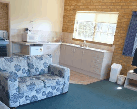 Mollymook Surfbeach Motel & Apartments - Accommodation Cairns 3