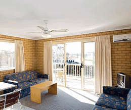 Dolphins Of Mollymook Motel - Accommodation Cairns 3