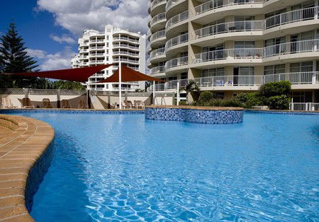Burleigh Surf Beachfront Apartments - Accommodation Cairns 1