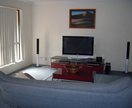 Waterford Motor Inn - Accommodation Cairns 2