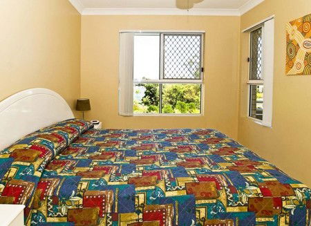 Budds Beach Apartments - Accommodation Cairns 0