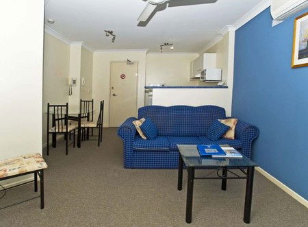 Budds Beach Apartments - Accommodation Cairns 3