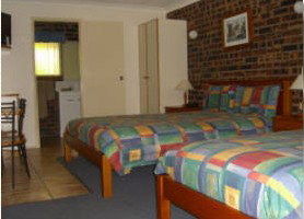 Esk Wivenhoe Motor Inn - Accommodation Cairns 1