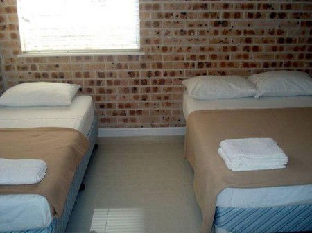 Manly Beach House - Accommodation Cairns 1