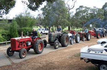 Hugh Manning Tractor  Machinery Museum - Accommodation Cairns