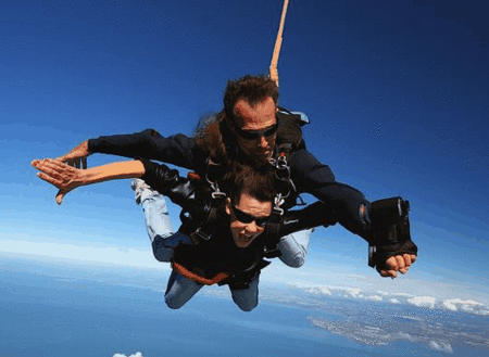 OzSkydiving - Accommodation Cairns