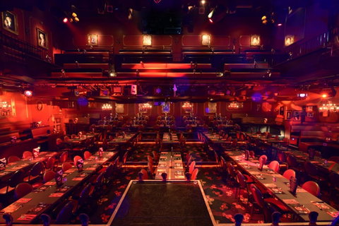 Draculas Cabaret Restaurant - Accommodation Cairns 1