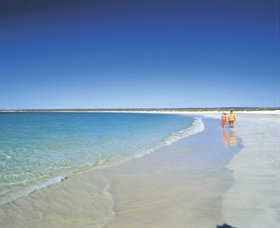 Gnaraloo - Accommodation Cairns 0